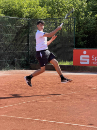 Tennis im Netzballverein: 1. Herren drehen 2:4 R&uuml;ckstand